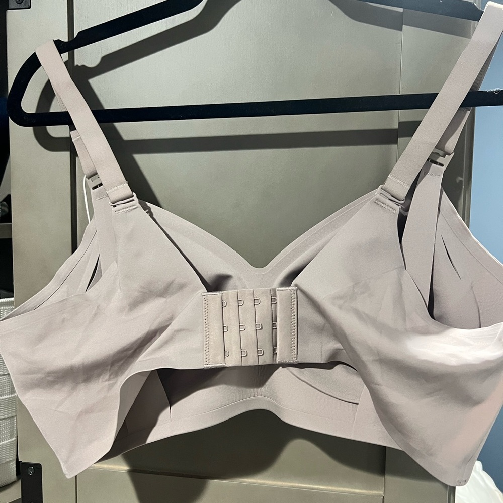 NWT Momcozy 2XL Beige nursing Bra - Picture 3 of 6